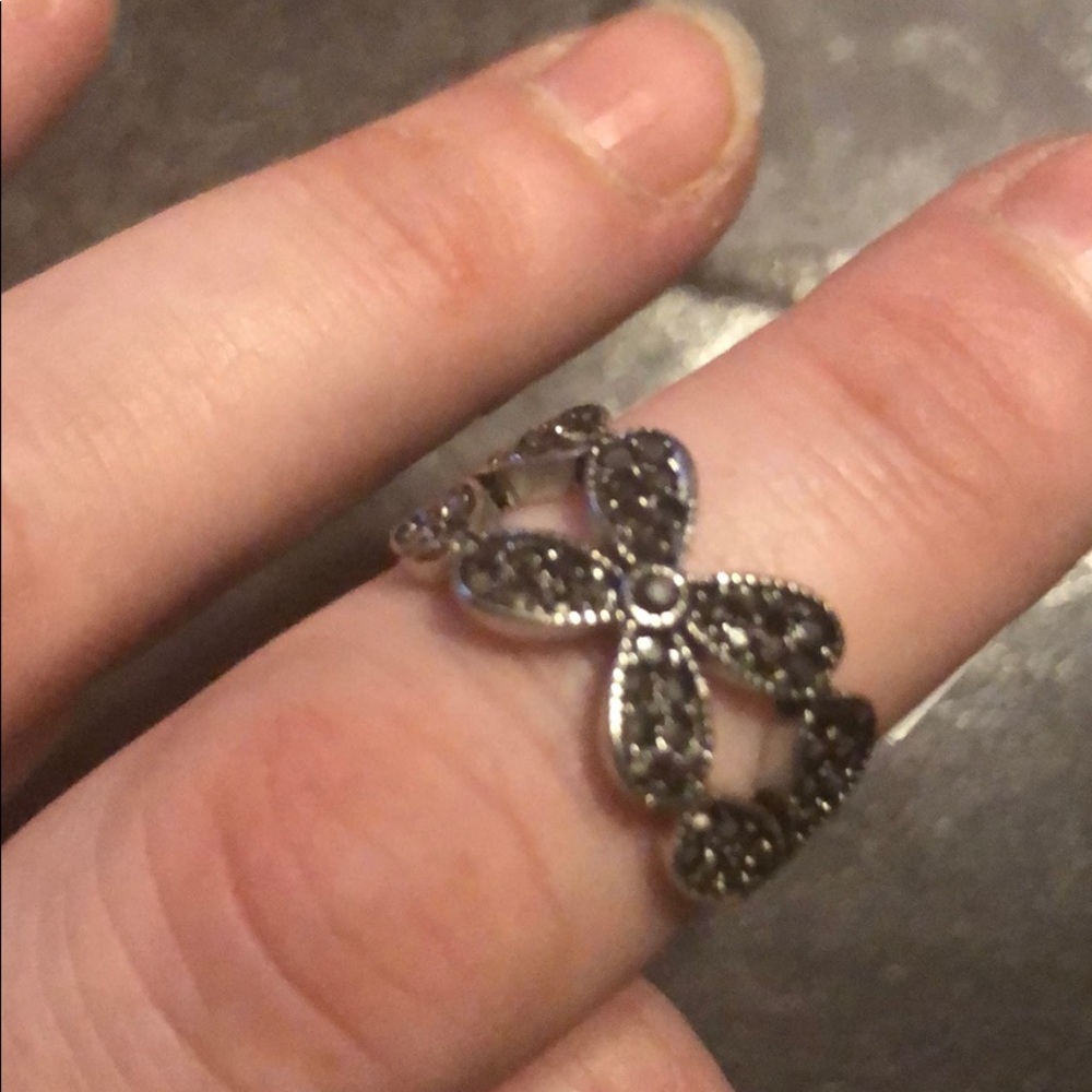 Plunder Olive size 7 ring - Picture 3 of 5